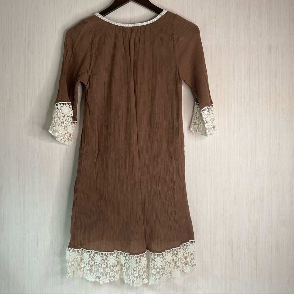 Umgee Women’s Brown Dress Ivory Crochet Trim Round Neck Boho Lined Size Small - Picture 2 of 8
